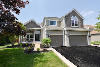 1112 Laurel Ln, Gurnee, IL 60031