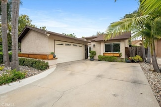 849 Shade Tree Ln, Fallbrook, CA 92028