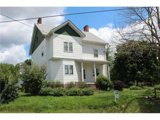 465 Lippencott Rd, Waynesburg, PA 15370