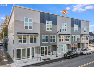 22415 SW Pine St Unit 203, Sherwood, OR 97140