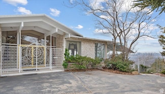 2256 Lakeline Cir, Salt Lake City, UT 84109