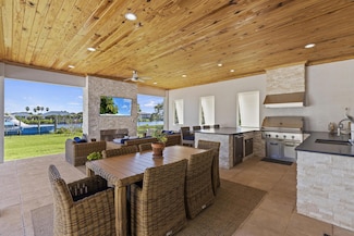 2821 SE North Lookout Blvd, Port Saint Lucie, FL 34984