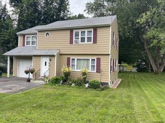 6077 Johnston Rd, Slingerlands, NY 12159