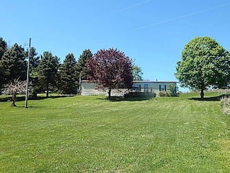 11480 N Adams Rd, North Adams, MI 49262