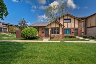 18W236 Buckingham Ln Unit 1, Villa Park, IL 60181