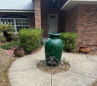 961 Oakwood Rd, Orange City, FL 32763