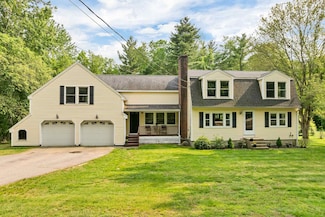 44 High St, Stratham, NH 03885