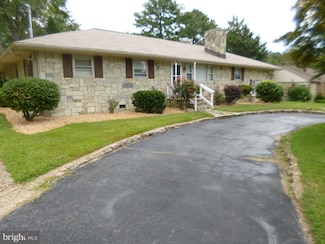 113 Forrest Ave, Fredericksburg, VA 22401