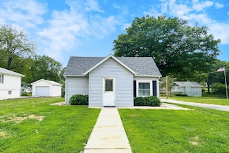 300 E Nishna Rd, Shenandoah, IA 51601