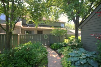191 Timber Ridge Ln, Lake Barrington, IL 60010