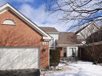 114 Penn Ct Unit 20MI11, Glenview, IL 60026
