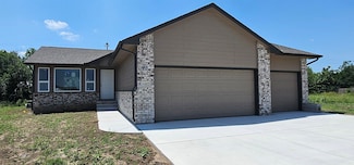 11807 E Mount Vernon Rd, Wichita, KS 67207