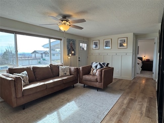 637 33rd Ave NE, Great Falls, MT 59404
