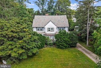 233 E Kings Hwy, Audubon, NJ 08106