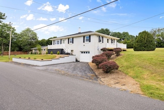 2015 Mountain Valley Rd, Keezletown, VA 22832