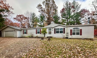 6653 Dove Tail, Houghton Lake, MI 48629