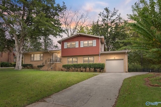 3924 NW South Crestview Dr, Huntsville, AL 35816