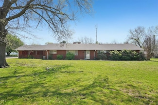 700 S Oliphant St, Holdenville, OK 74848