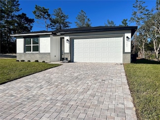 3467 W Seahorse Ln, Citrus Springs, FL 34433