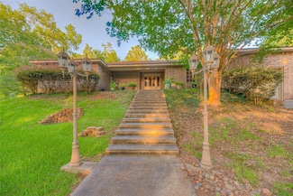 156 Magnolia Bend Dr, Livingston, TX 77351