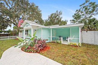 245 S Rhodes St, Mount Dora, FL 32757