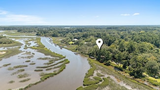 7299 Commodore Rd, Hollywood, SC 29449