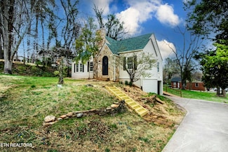 5420 Briercliff Rd, Knoxville, TN 37918