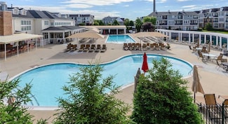 319 Trotting Ln Unit 23, Westbury, NY 11590