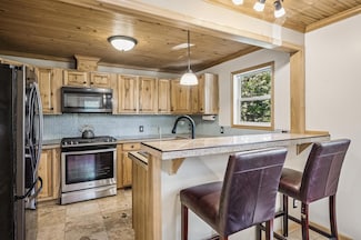 100 Dartmoor Rd, Saint Paul, MN 55115