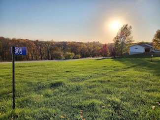 305 Breezy Pointe Loop Unit Lot 14, McGregor, IA 52157