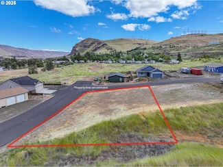 400 Deschutes Ln, Rufus, OR 97050