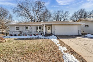 708 W Glenwood St, Springfield, MO 65807