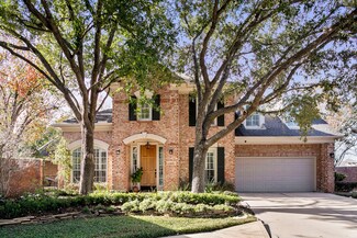 1502 Orchard Park Dr, Houston, TX 77077