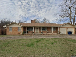 9305 Nichols Rd, Oklahoma City, OK 73120