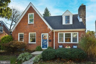 549 Seville St, Philadelphia, PA 19128