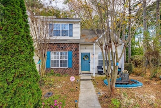 7561 Petrea Ln, Charlotte, NC 28227