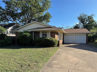 527 Vernet St, Richardson, TX 75080