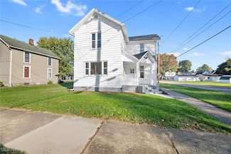 375 Pearl St, Leetonia, OH 44431