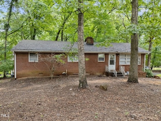 106 Markham Dr, Chapel Hill, NC 27514