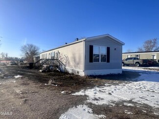 1427 50th St W, Williston, ND 58801