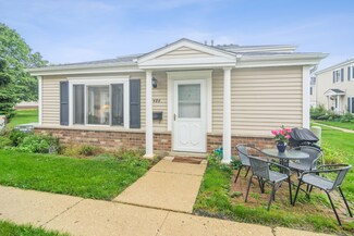 1486 Quaker Ln Unit 166A, Prospect Heights, IL 60070