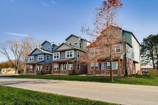 1735 W Deane St, Fayetteville, AR 72703
