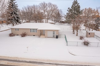 5 18th St E, Williston, ND 58801