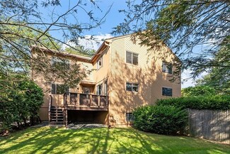 11 Meeting House Path, Ashland, MA 01721