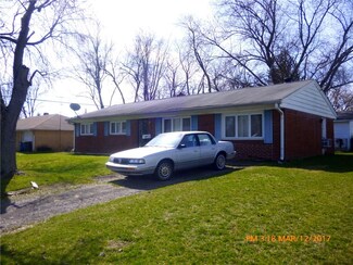 924 Delbrook Dr, Whiteland, IN 46184