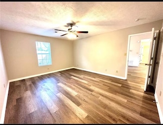9161 Fairway Ct, Riverdale, GA 30274