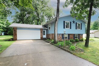 18439 Sheffield Ln, Bristol, IN 46507