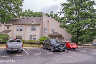 410 Owls Nest Ct, Jackson, NJ 08527
