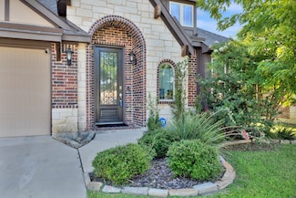 108 Gateway Dr, Alvarado, TX 76009