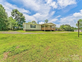 4591 Scott Rd, Morganton, NC 28655